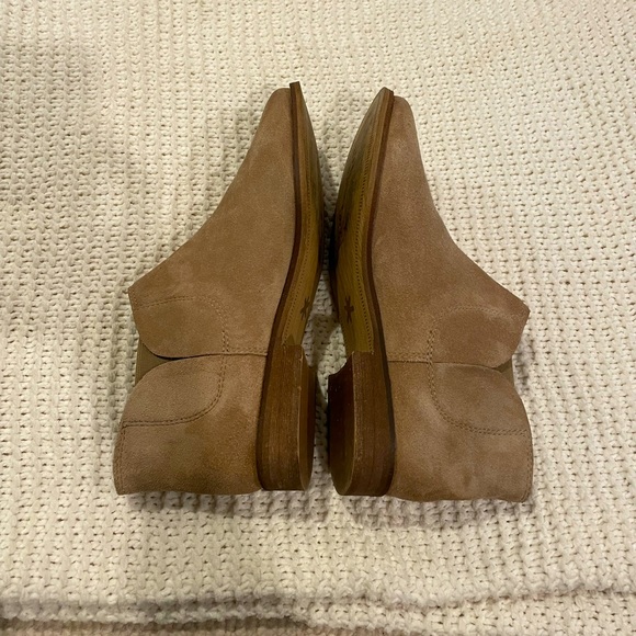 Splendid Hamptyn Tan Suede Ankle Boots - Picture 7 of 7